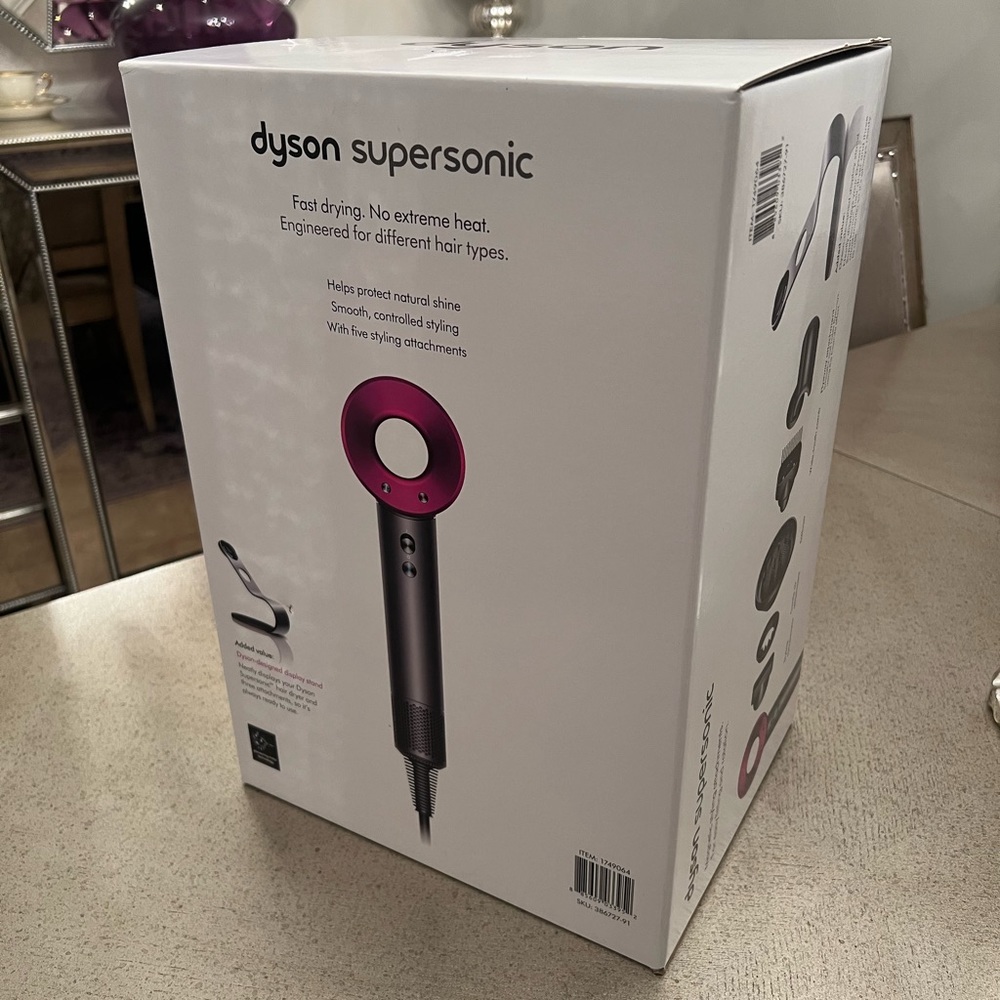 Dyson Supersonic Hair dryer *BRAND NEW & SEALED*